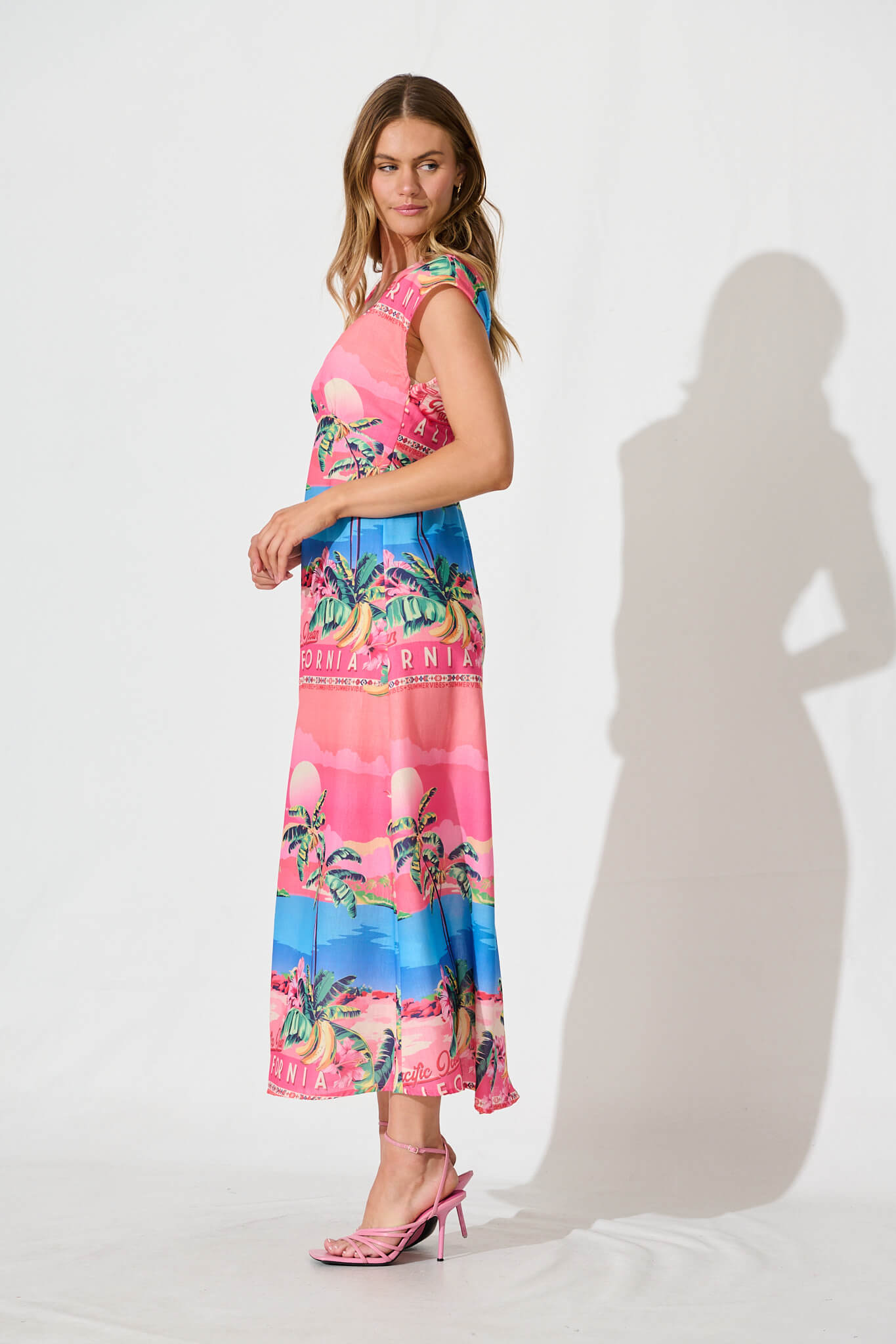 Rockland Maxi Dress Pink And Blue Tropical Print Linen Blend