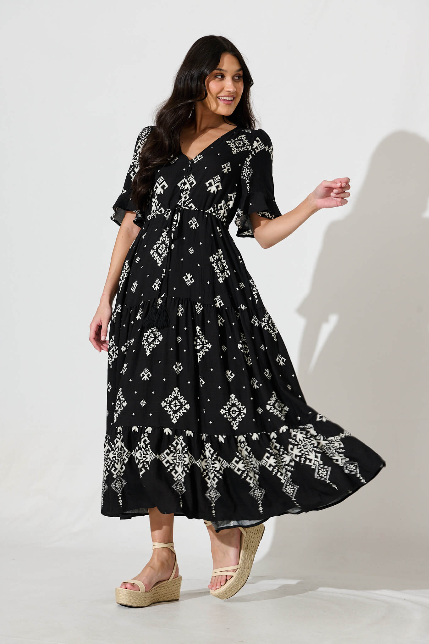 Valya Maxi Dress In Black with Cream Print Blend