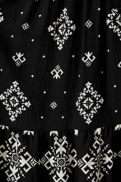 Valya Maxi Dress In Black with Cream Print Blend