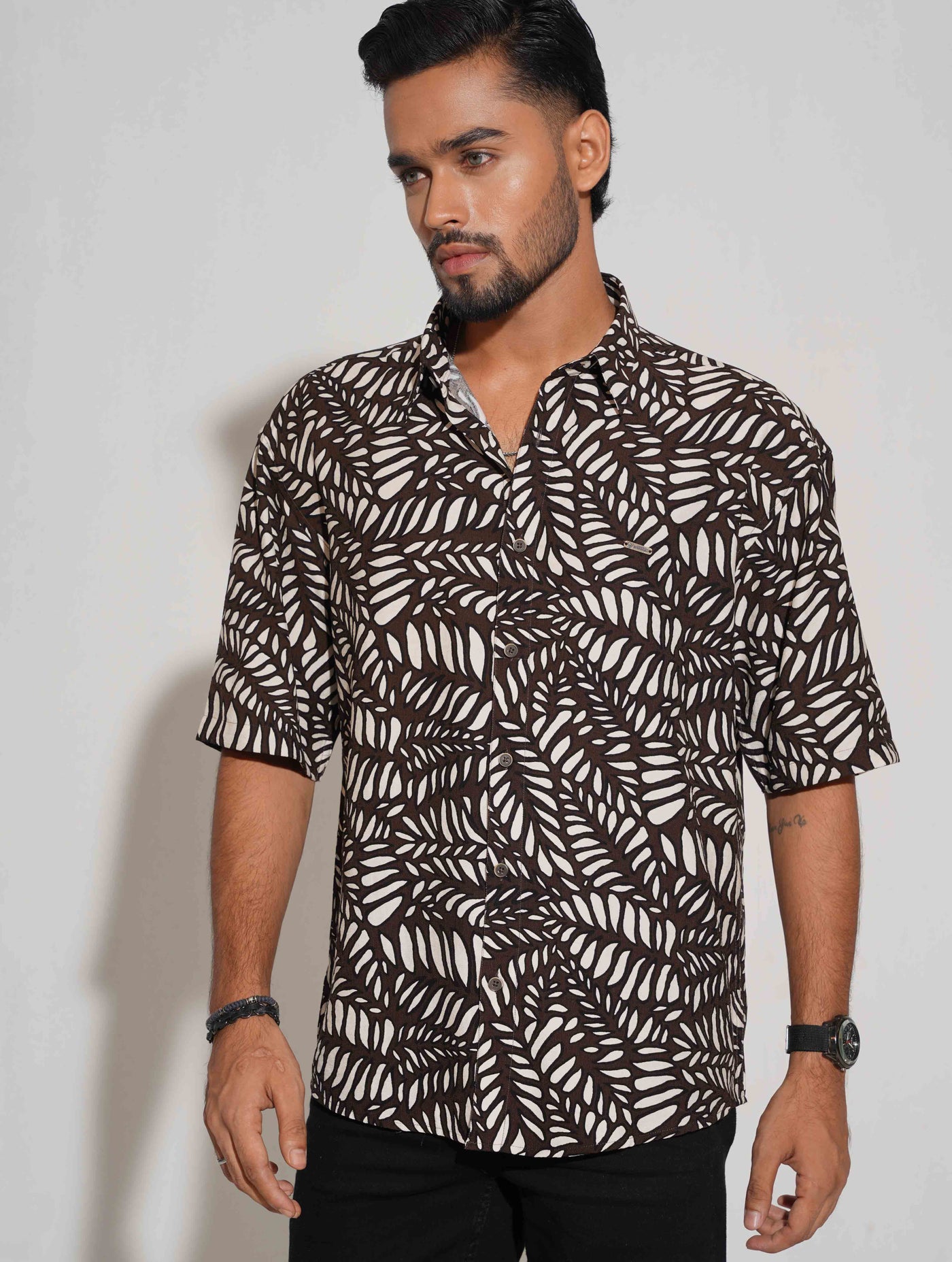 Coffee leaf printed drop shoulder shirt